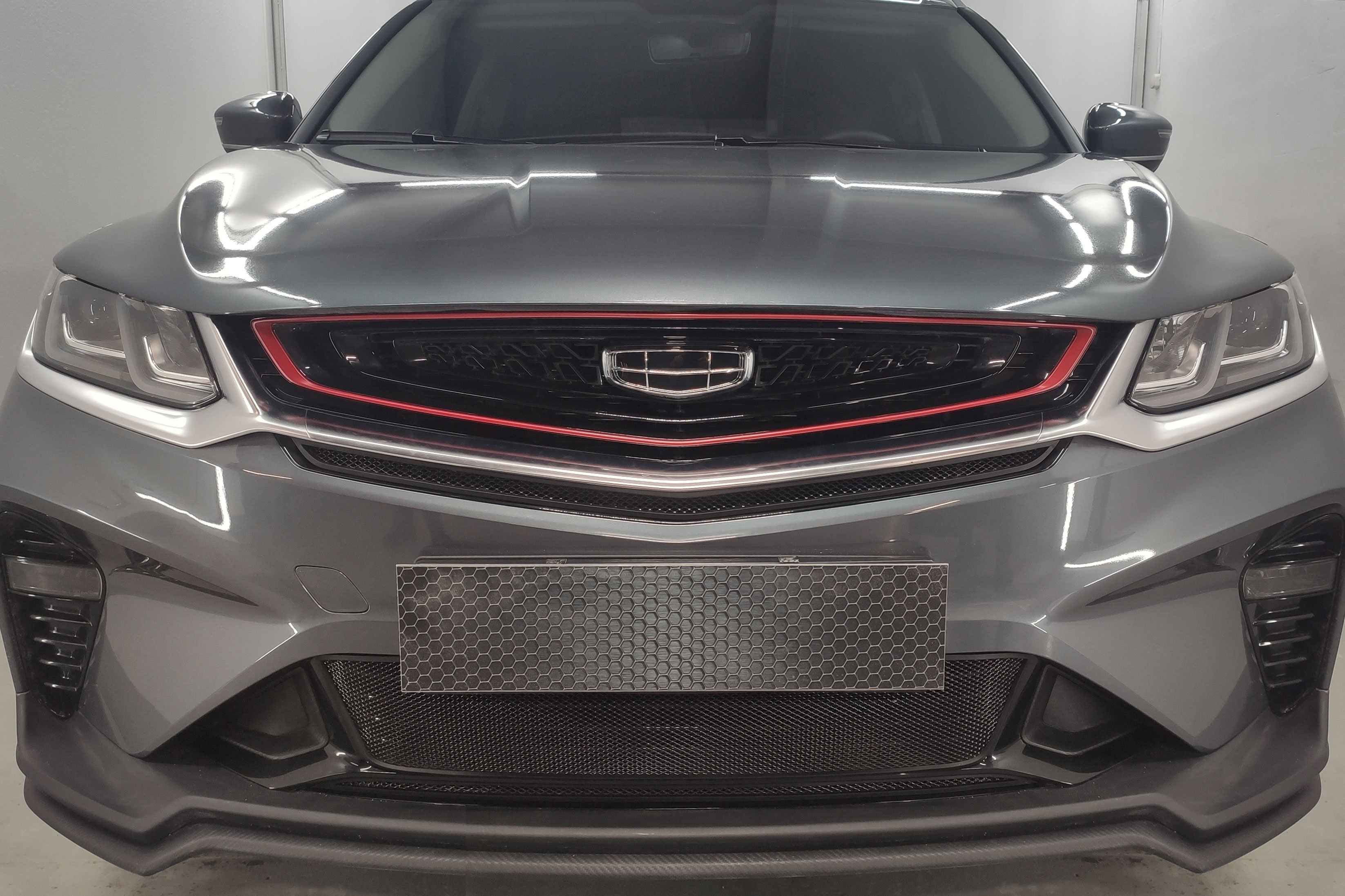 Защитная сетка радиатора центр для Belgee X50 I